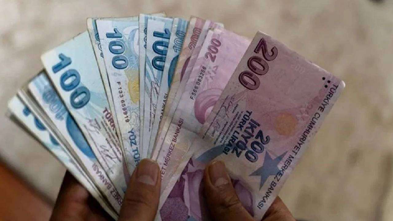 SSK ve Bağ-Kur'lu emeklisine 4 maaş birden yatacak: Kanun teklifi Meclis'te! 7